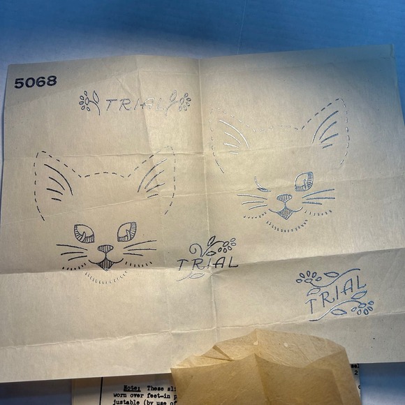 Anne Adams Vintage Mail Order Pattern #5068 Kitten Slippers Multiple Sizes - Picture 2 of 5